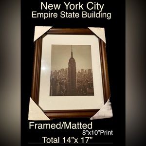 Empire State Building/New York City Skyline🌆Wood Frame,Matted,glass/14”x 17”NIB